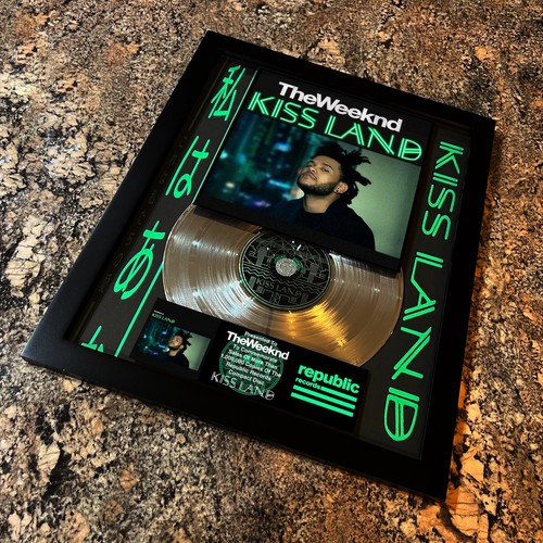 The weeknd - (kiss, land)
